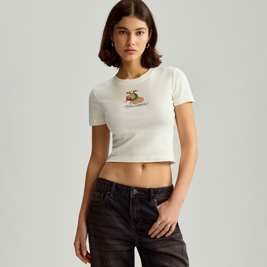 Прилепнала Тениска - House