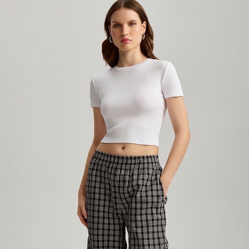 Къса Тениска - House