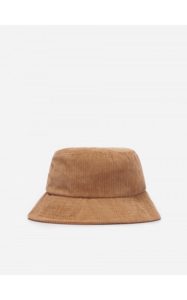 double r hat house