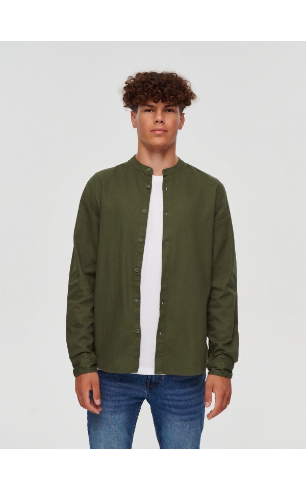 Camisa con cuello elevado Color oliva claro - HOUSE - 8076W-81X