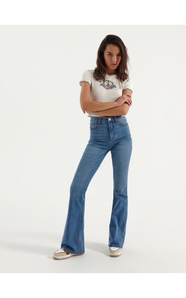 Jeans a campana outlet
