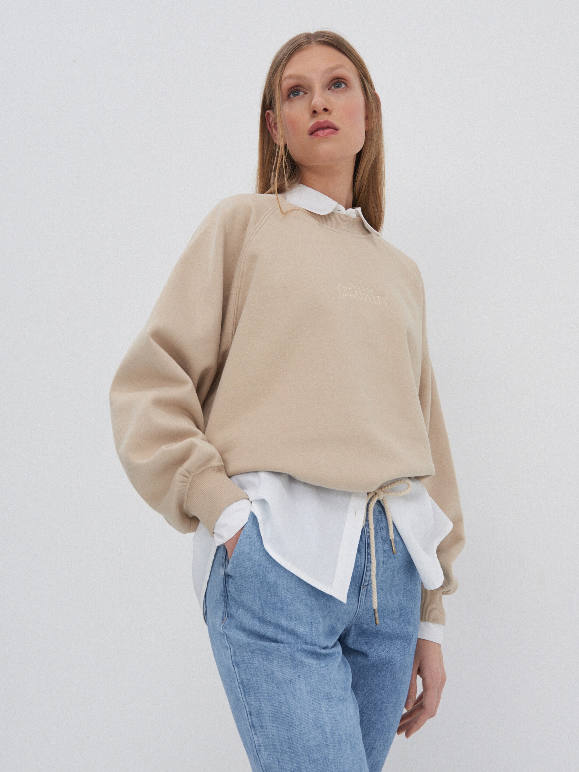 Mikina oversize s výšivkou