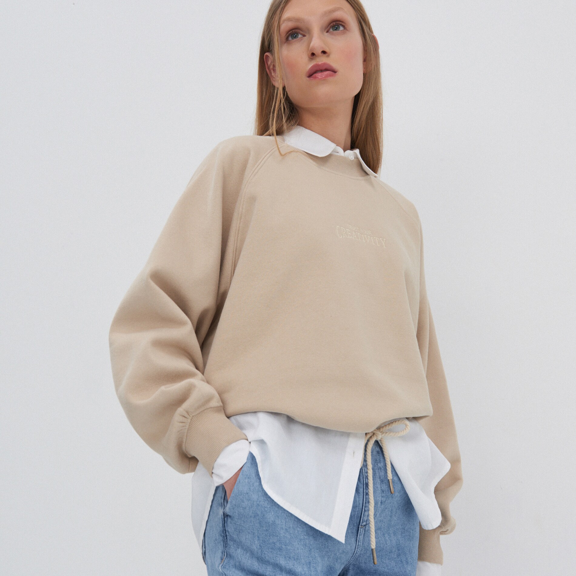 Mikina oversize s výšivkou