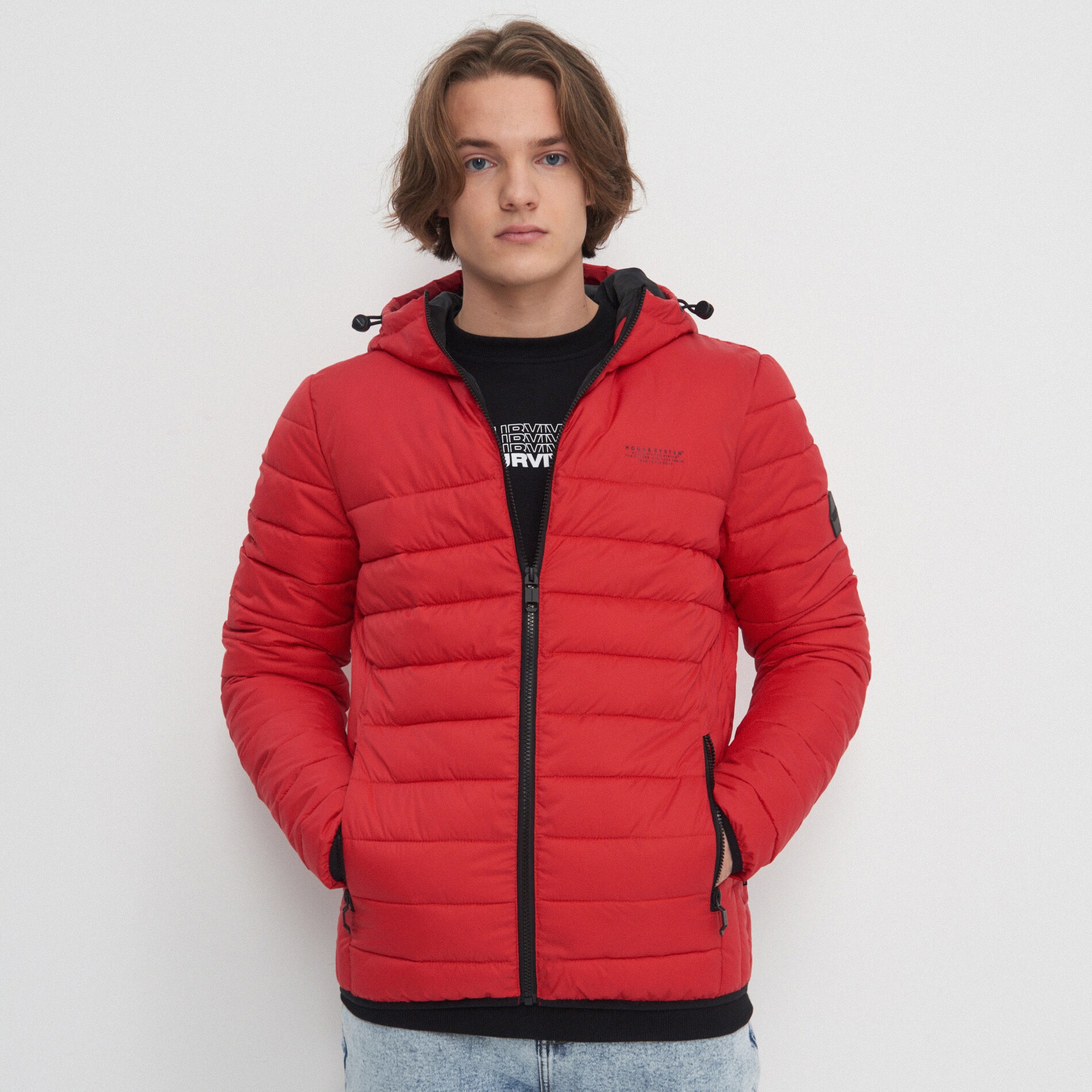 Prešívaná bunda s kapucňou