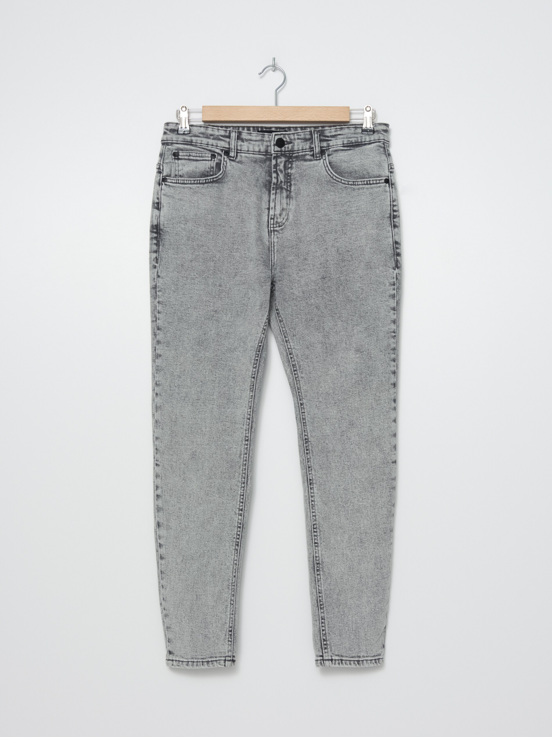 Mrkváčové džínsy s vypraným efektom