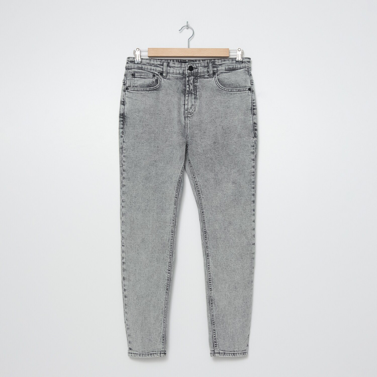 Mrkváčové džínsy s vypraným efektom