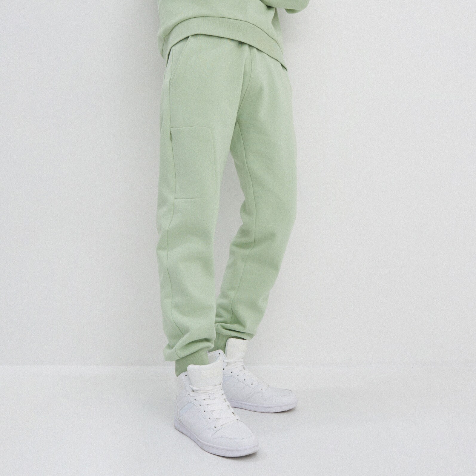 Joggery z organickej bavlny