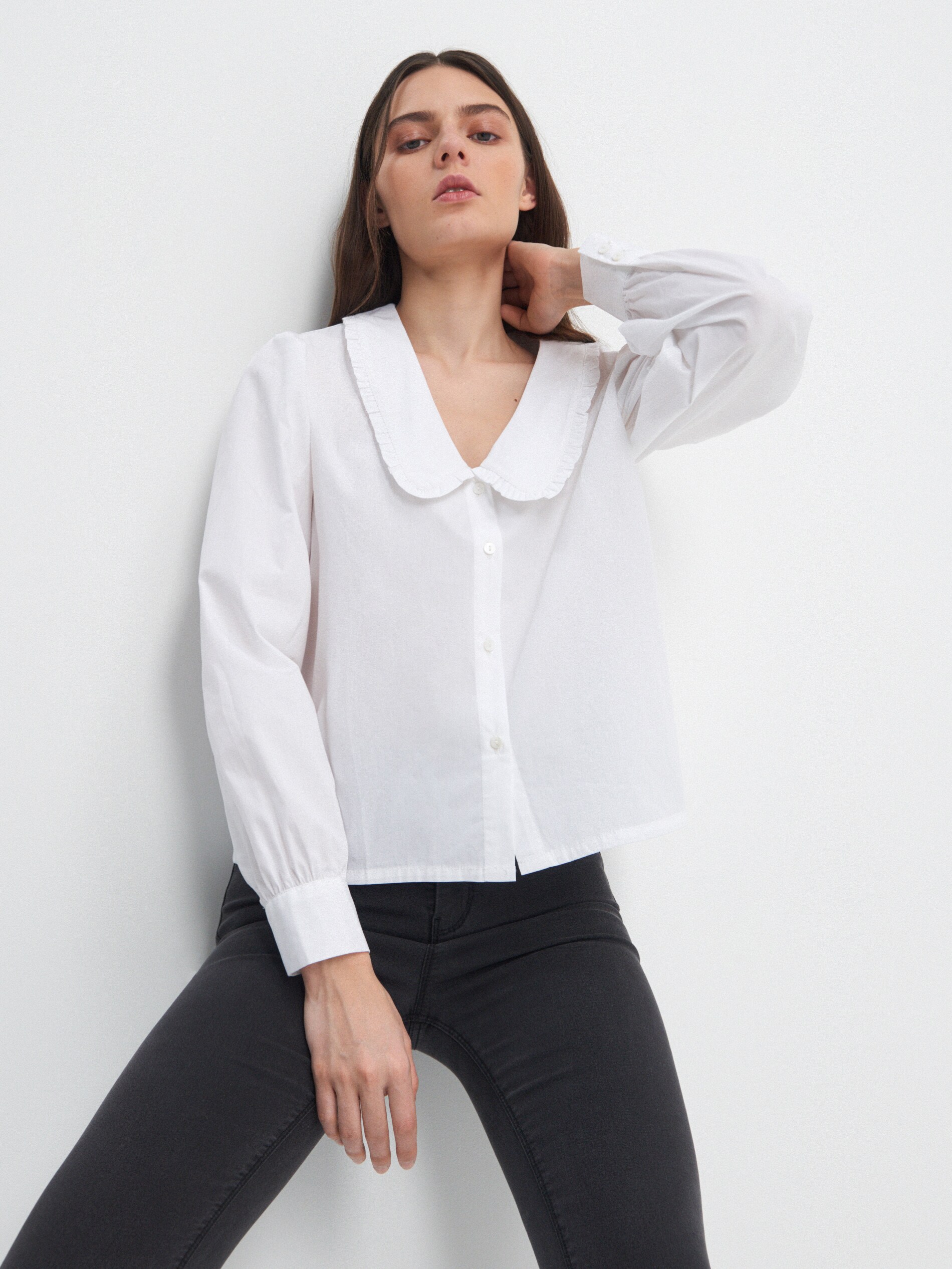 Biela blúzka s golierom