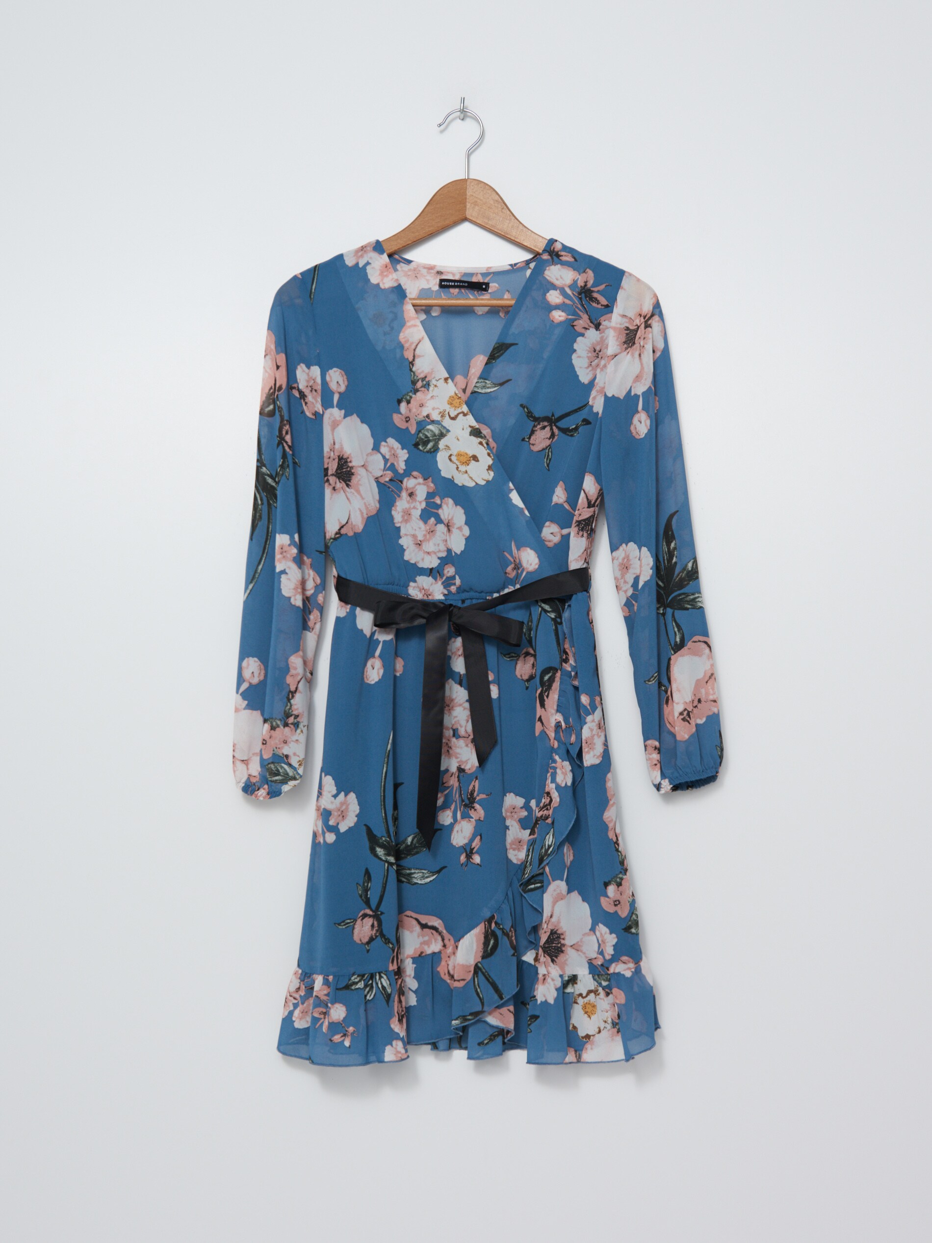 Prekladané kvetinové šaty