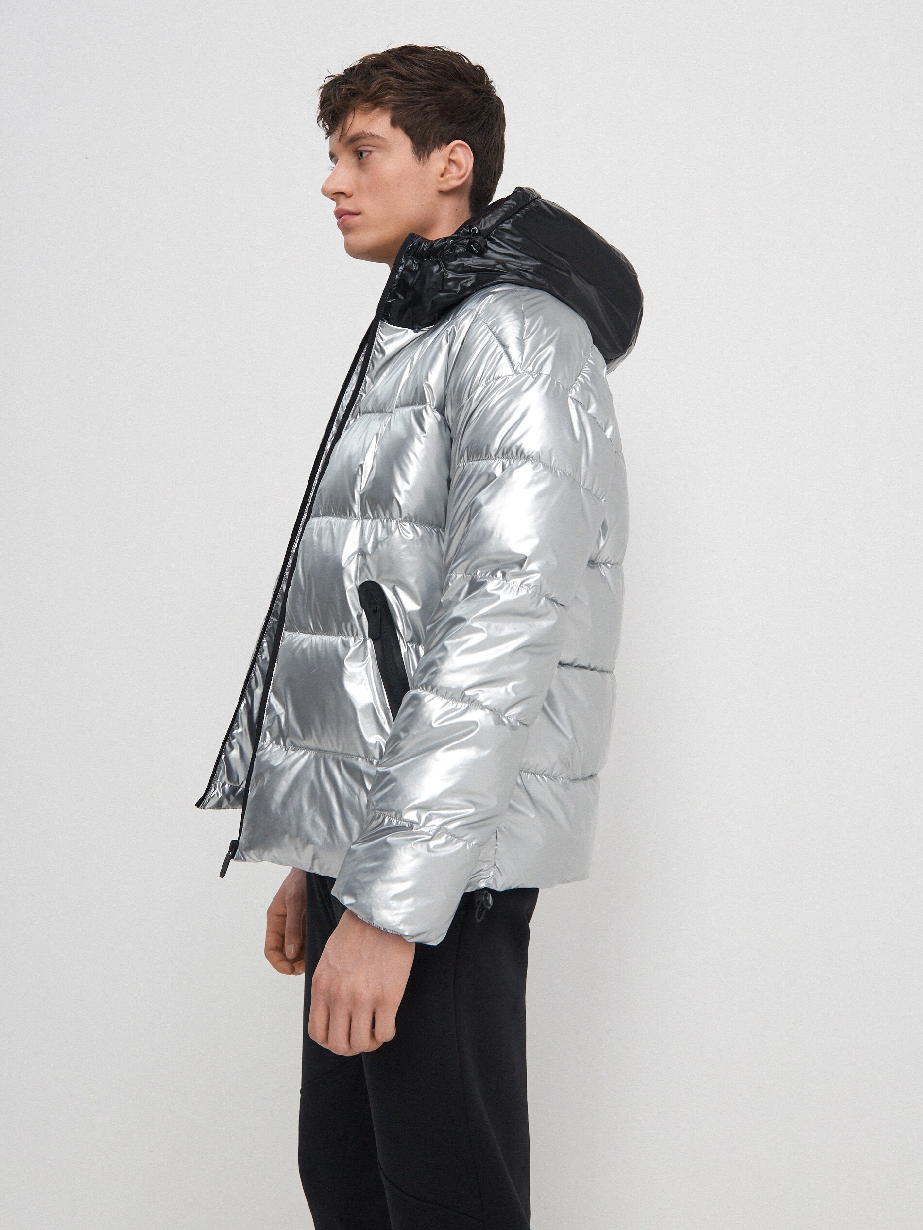 Prešívaná bunda s kapucňou