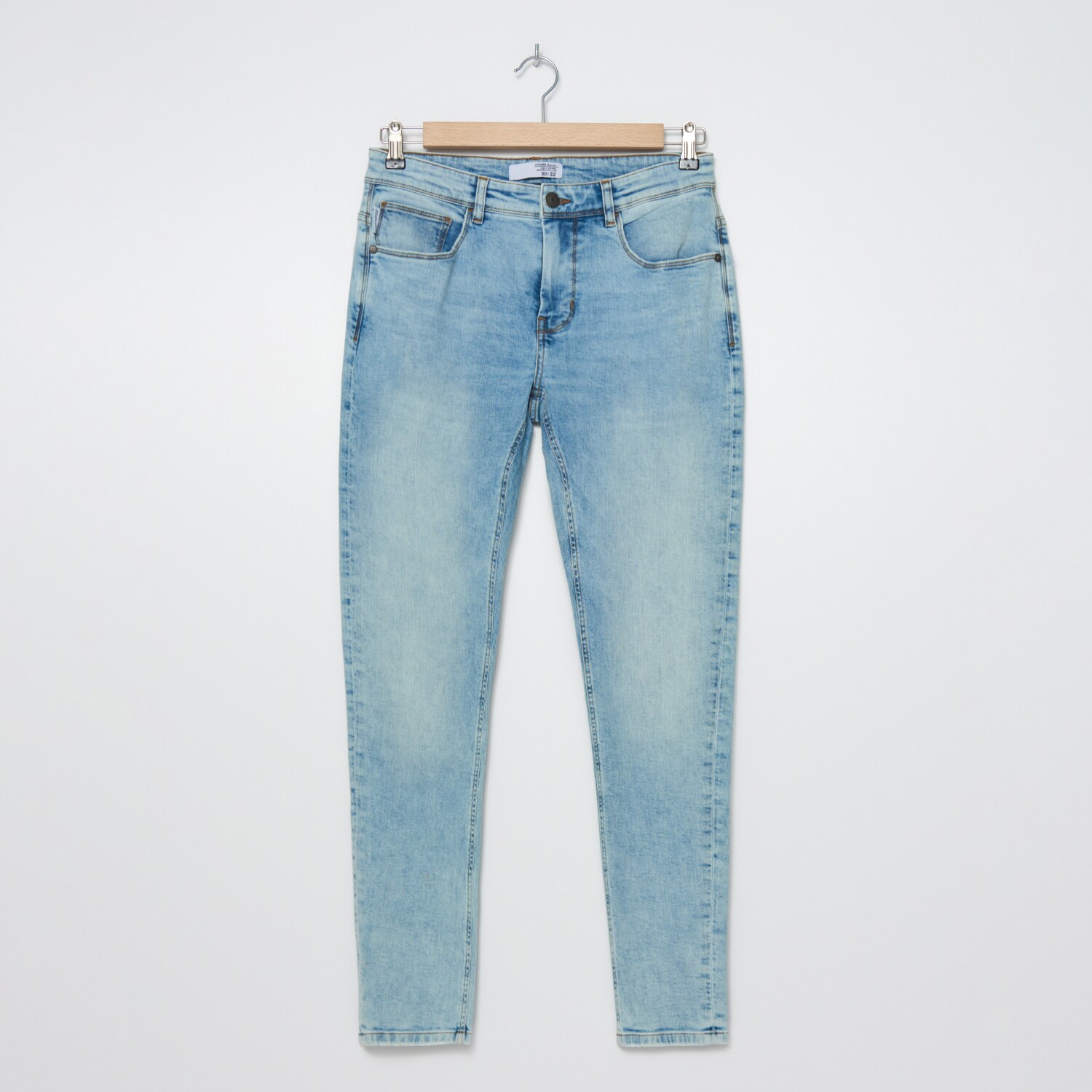 Džínsy s vypratým efektom