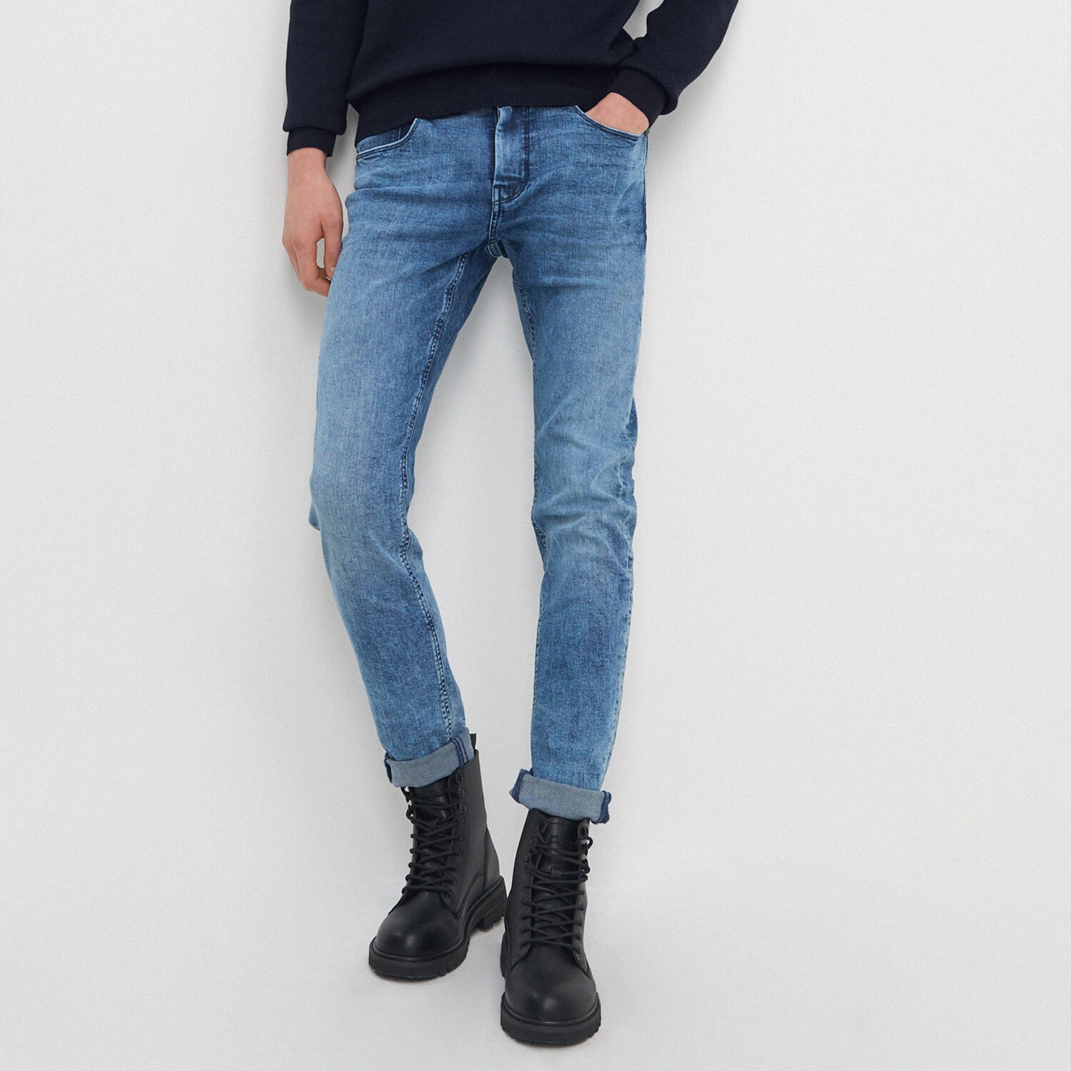 Džínsy s vypratým efektom