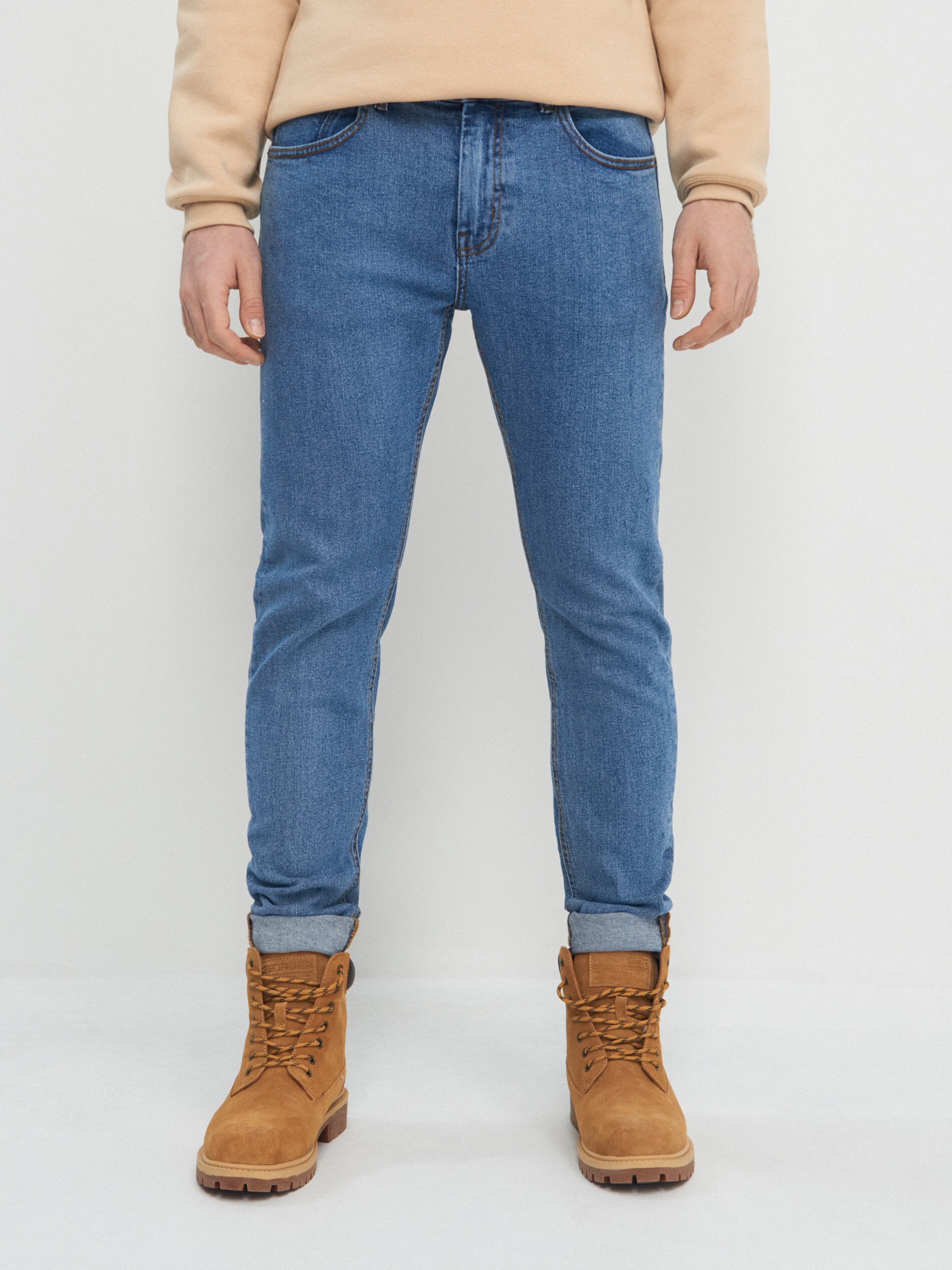 Slim fit džínsy s efektom sprania