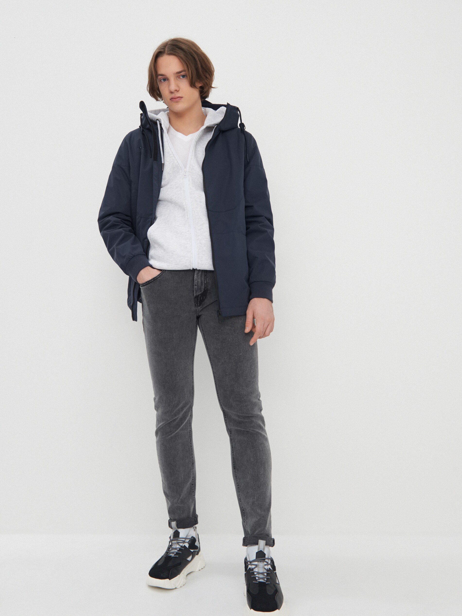 Slim fit džínsy s efektom sprania