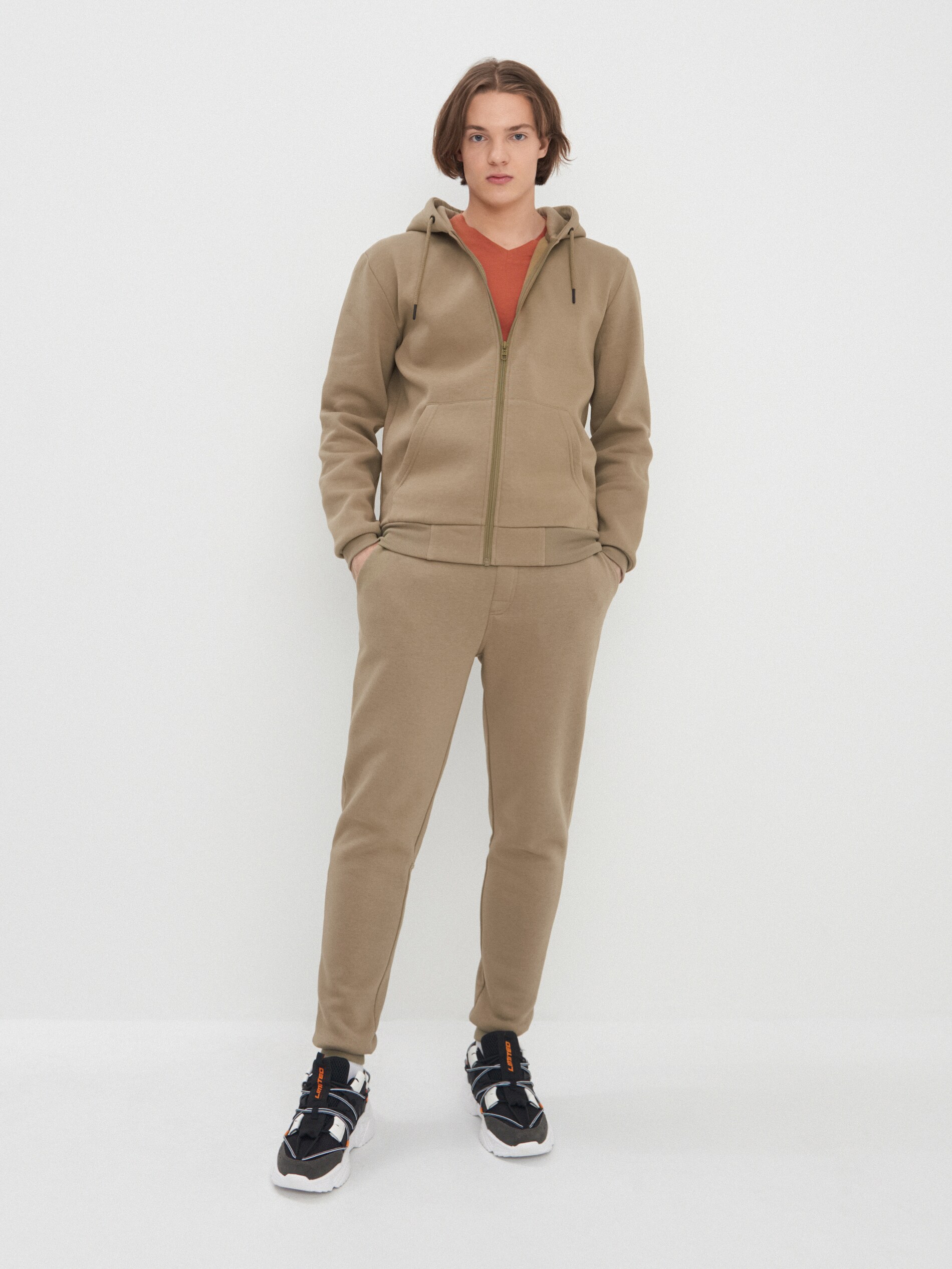 Zapínacia mikina s kapucňou