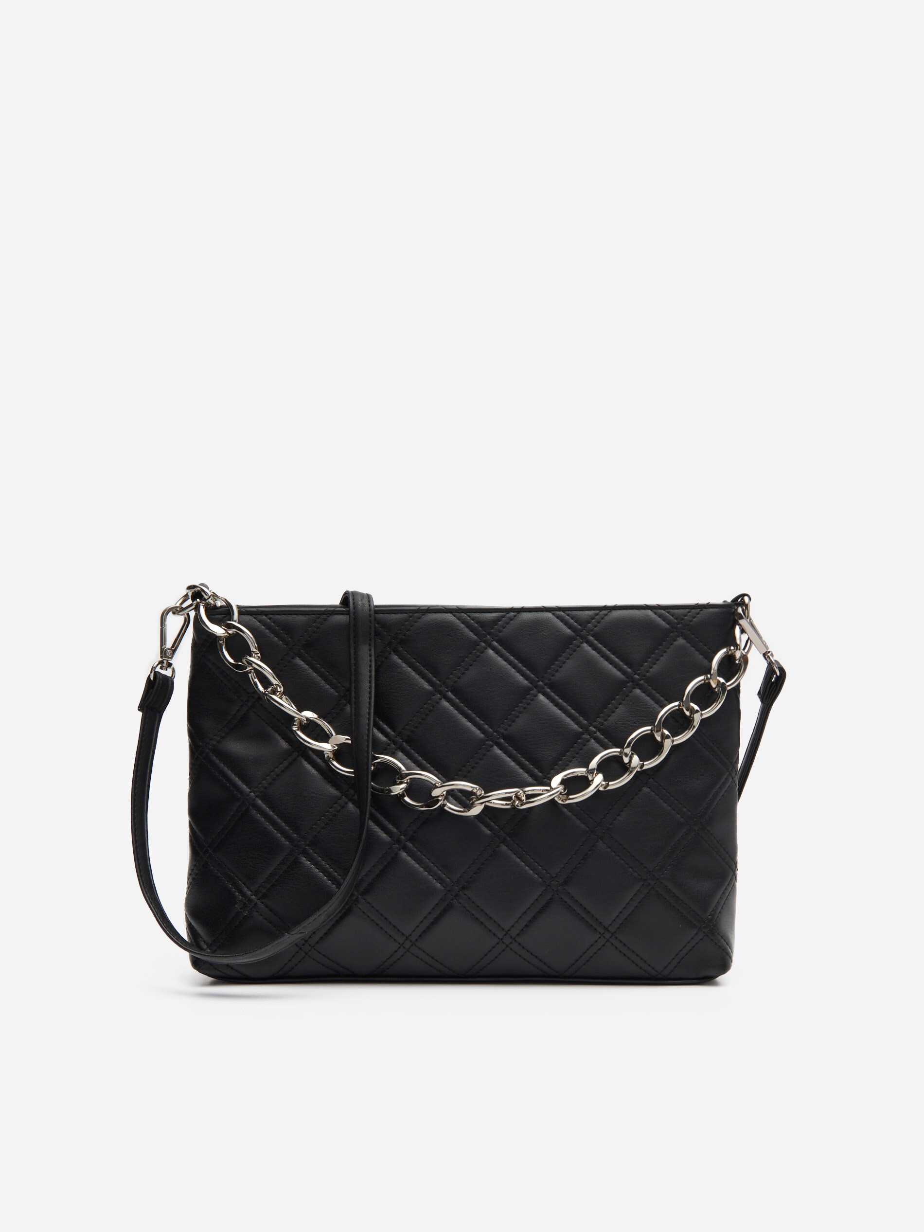 Prešívaná kabelka s ozdobnou retiazkou