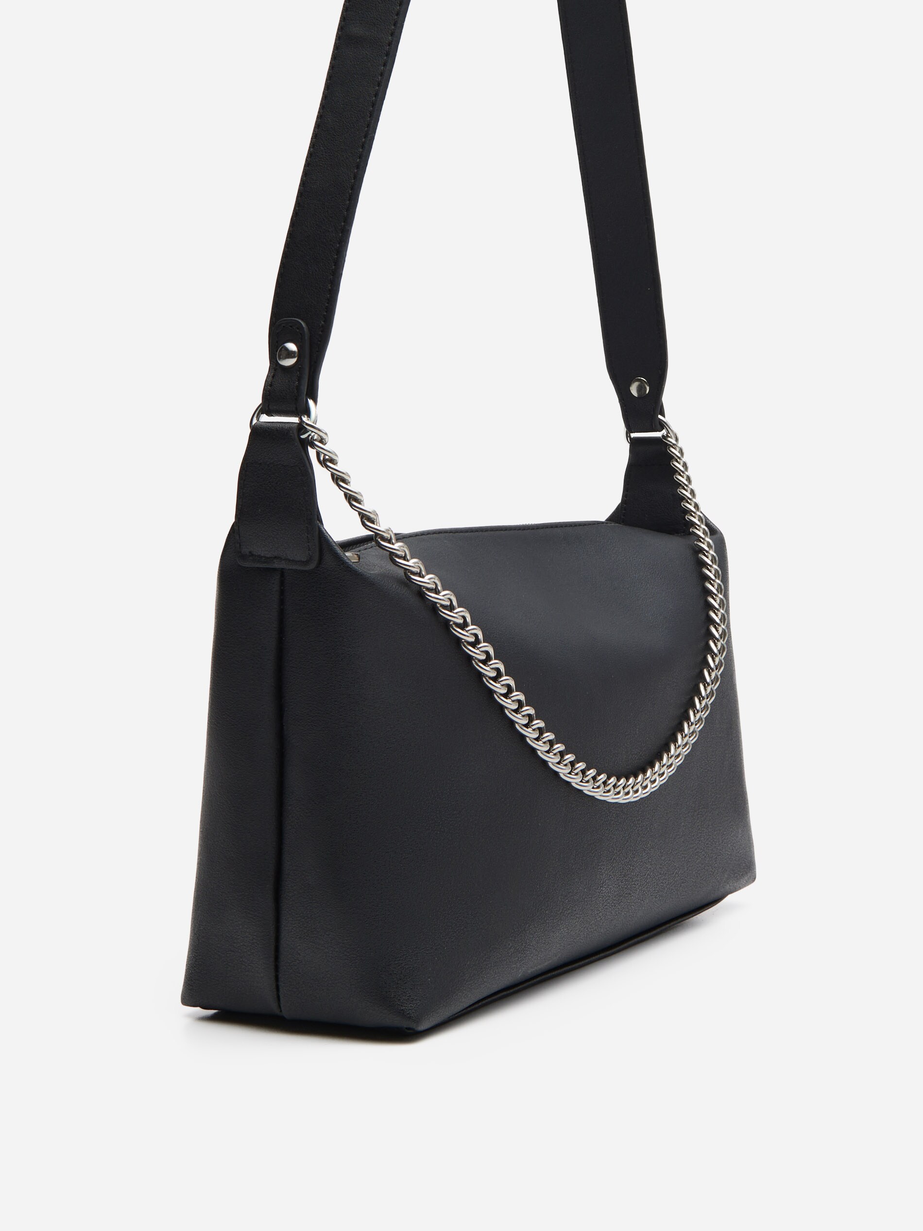 Kabelka s ozdobnou retiazkou