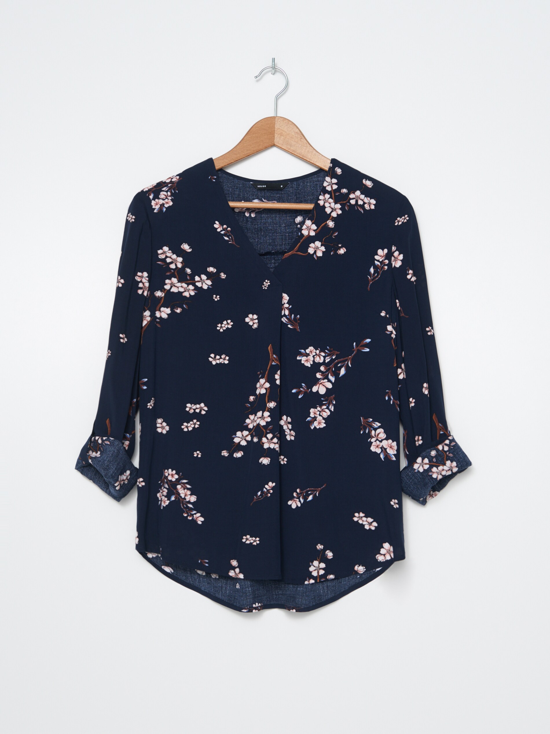 Viskózová blúzka s kvetinovou potlačou