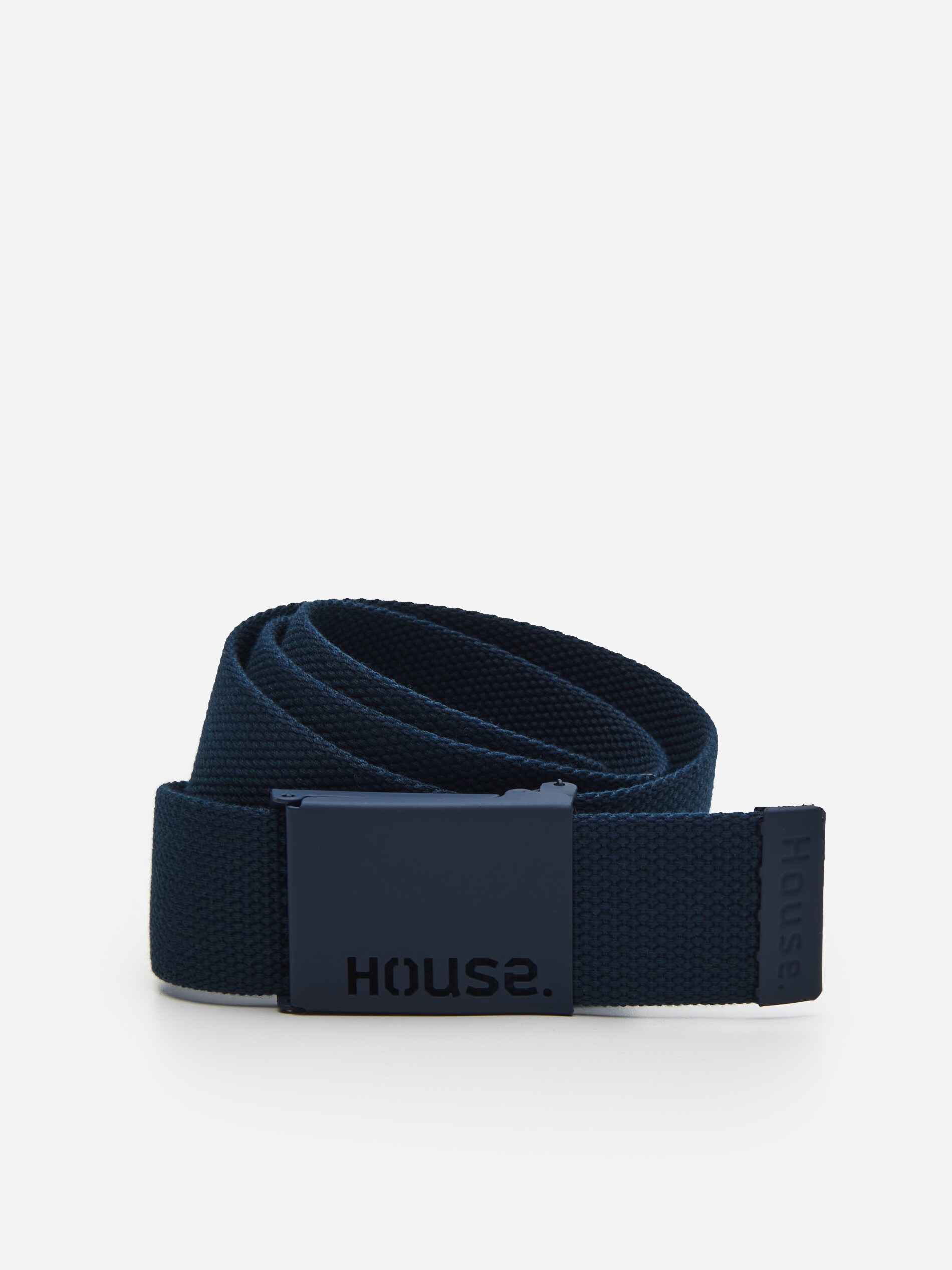 Látkový opasok s kovovou prackou