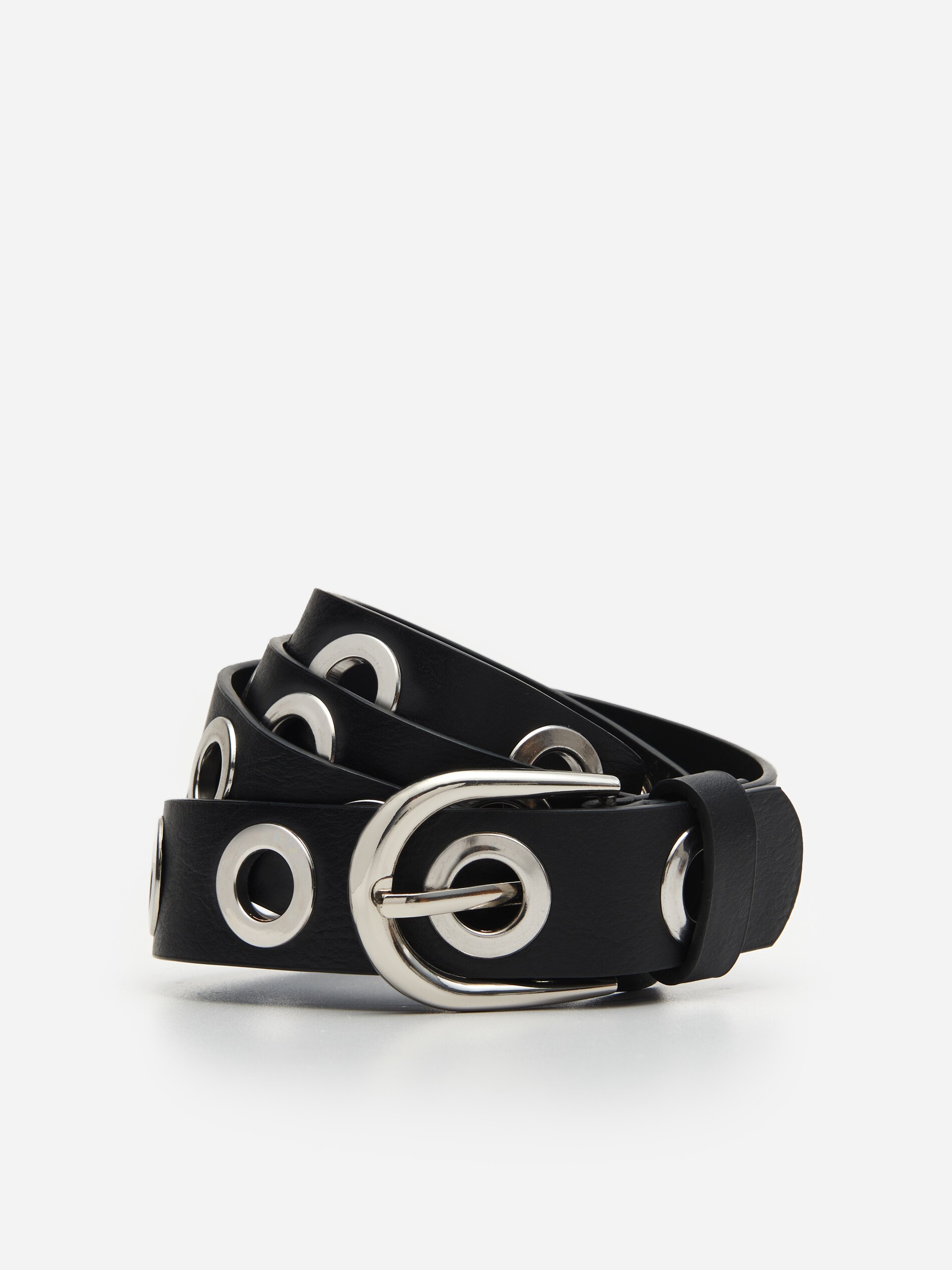 Opasok s ozdobnými krúžkami