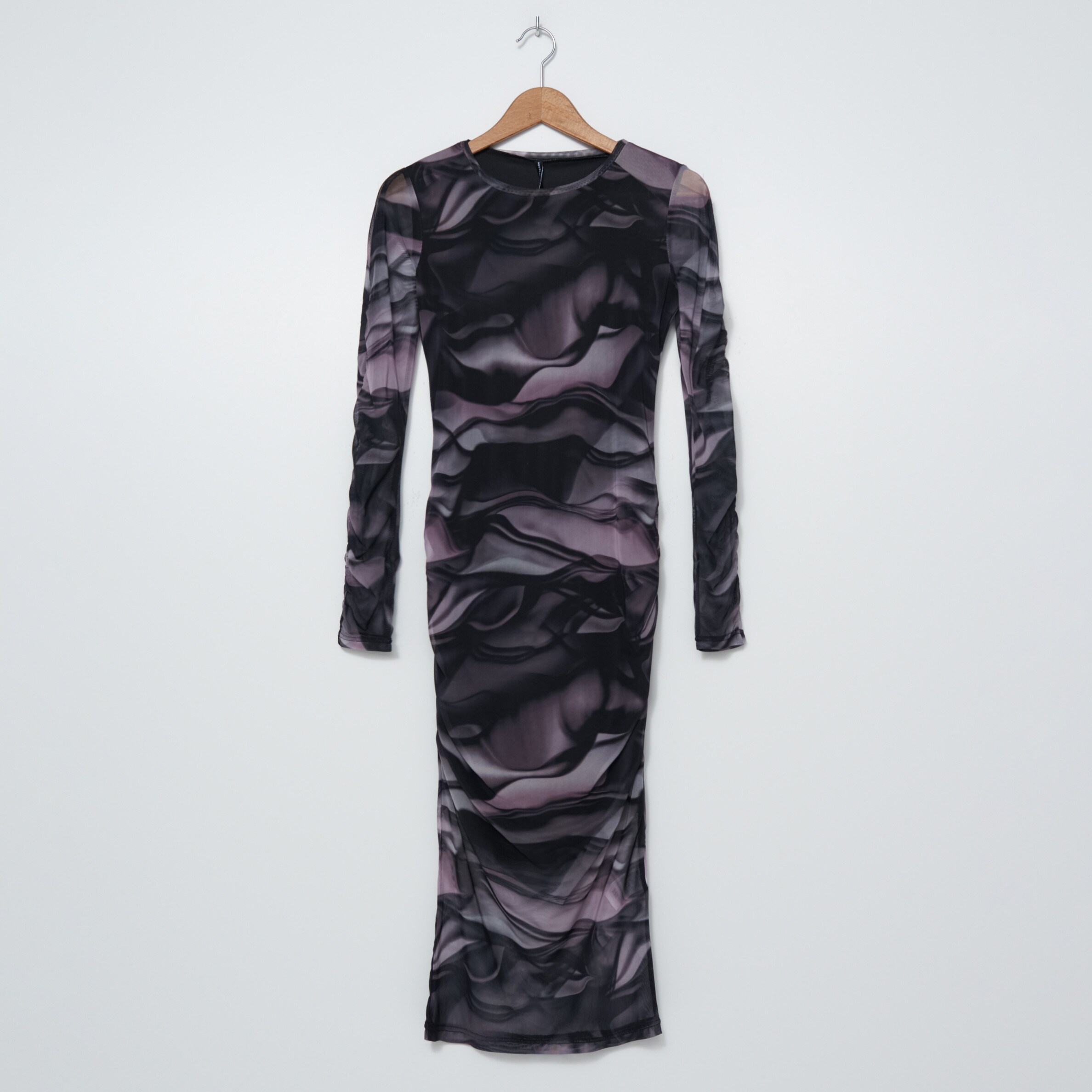 Šaty s celoplošnou potlačou