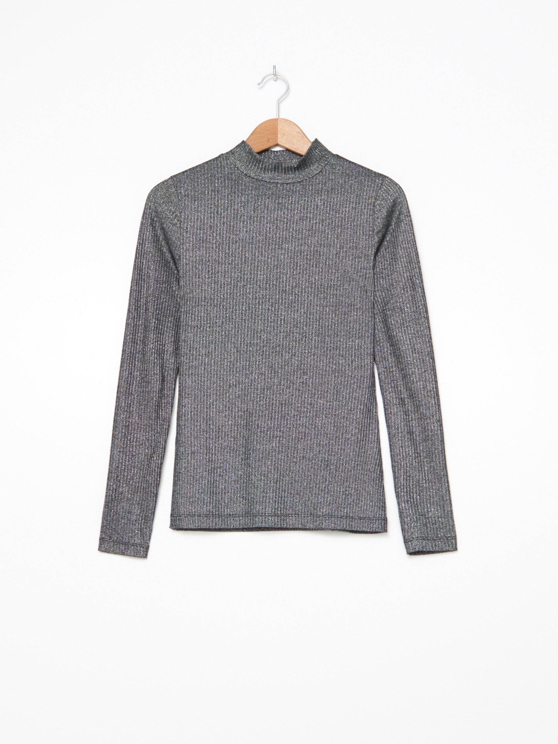 Viskózová blúzka so stojačikom