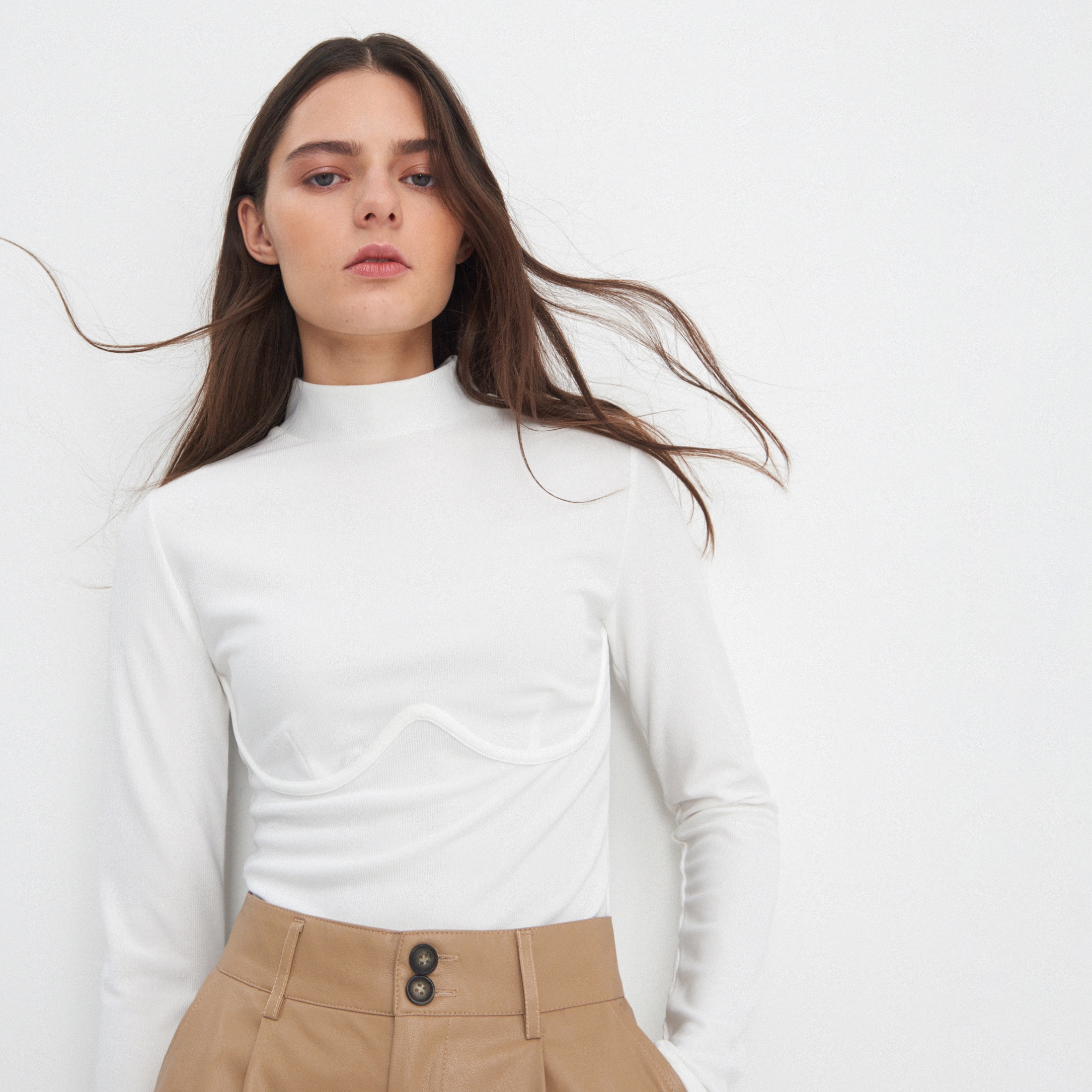 Rebrovaná blúzka so stojačikom