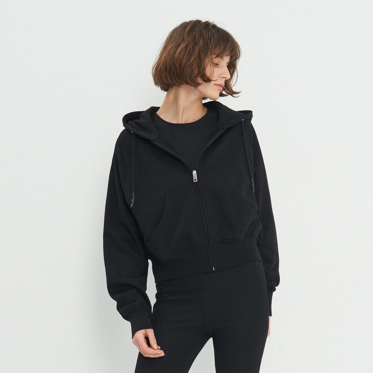 Zapínacia mikina s kapucňou