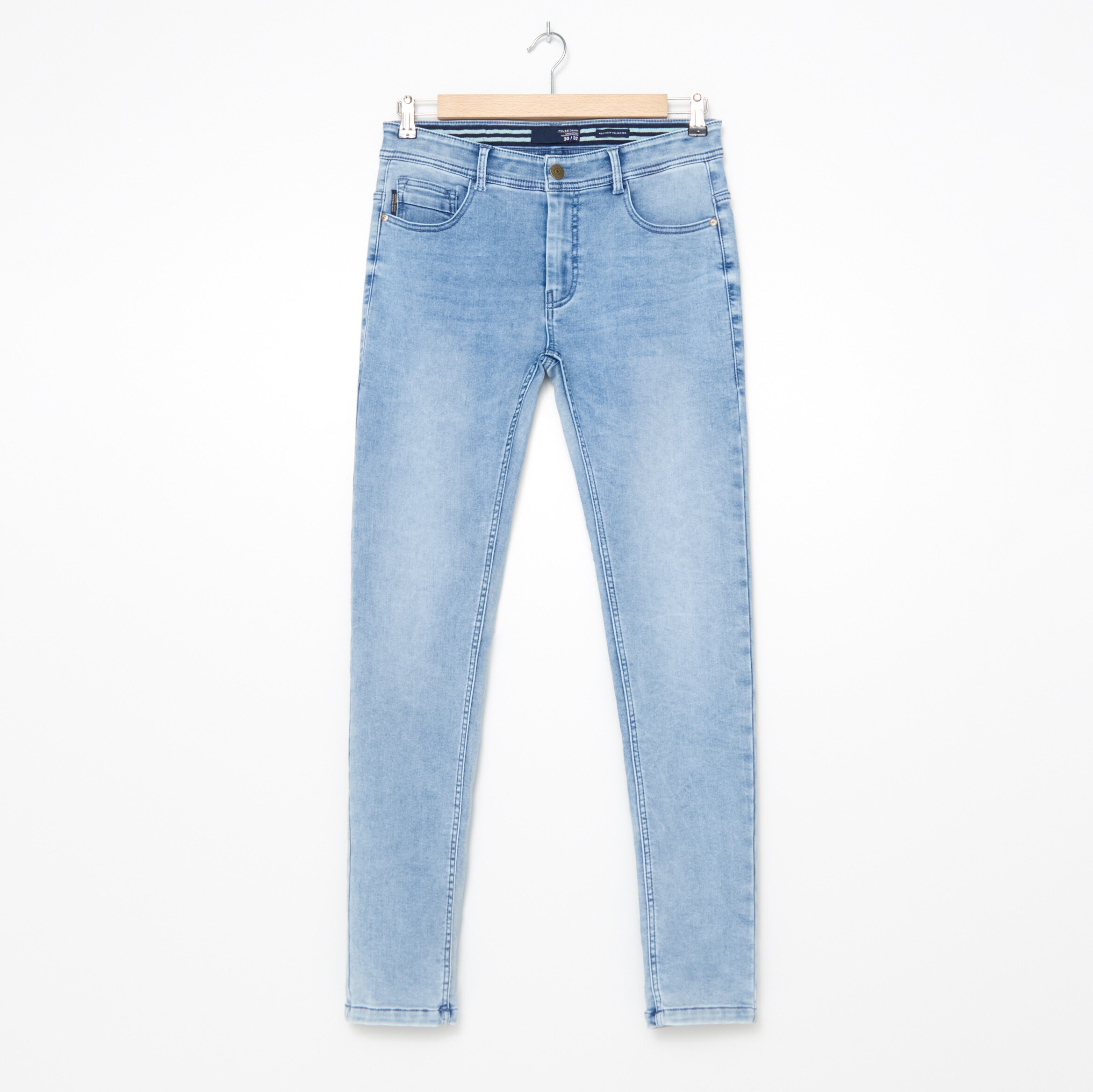 Roztrhané džínsy skinny fit