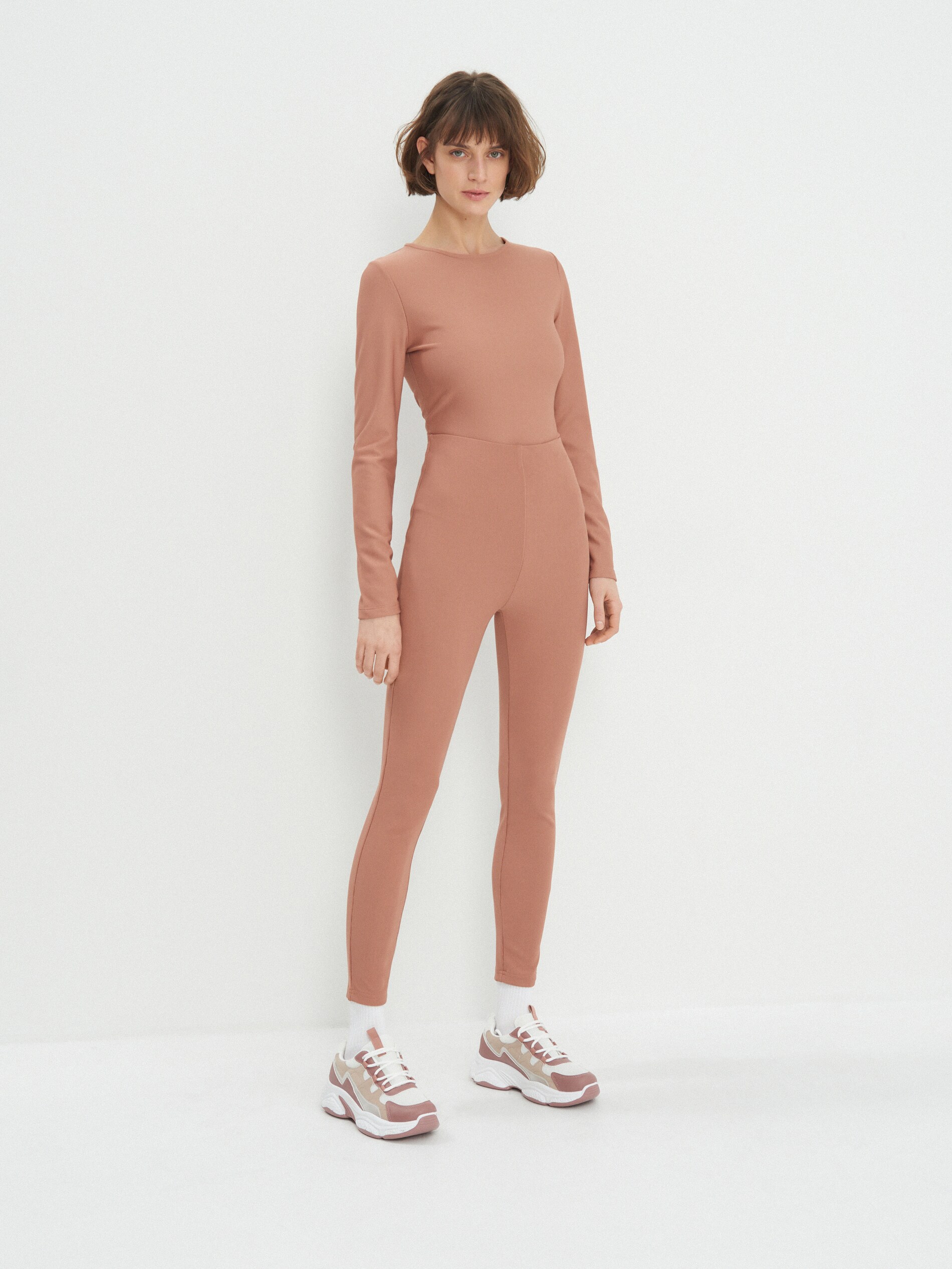 Legíny s vysokým pásom