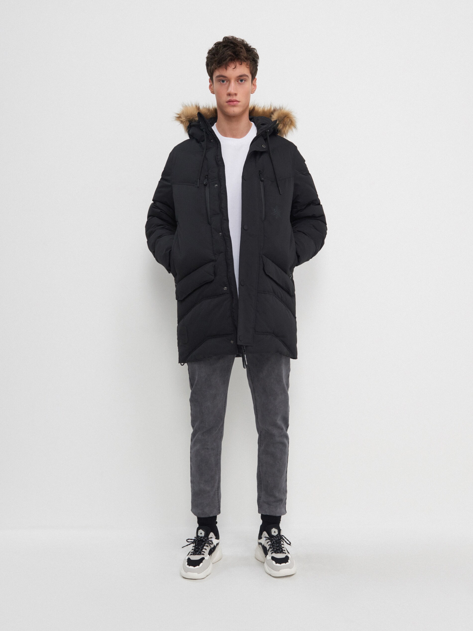 Spodný kabát s kapucňou