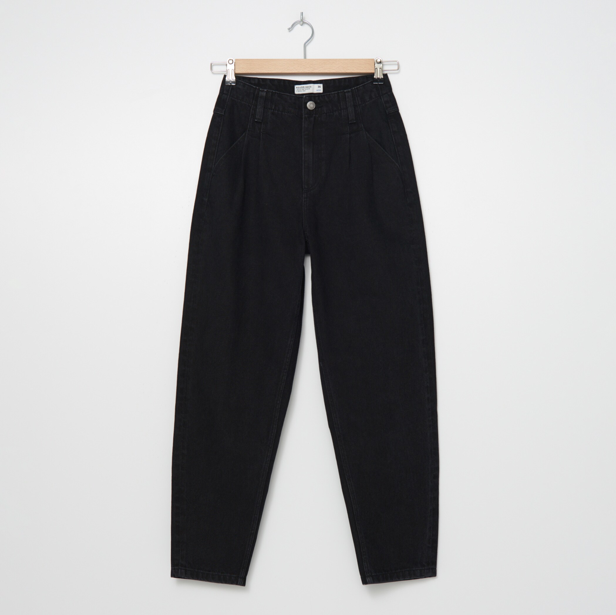 Mom džíny s vypraným efektem