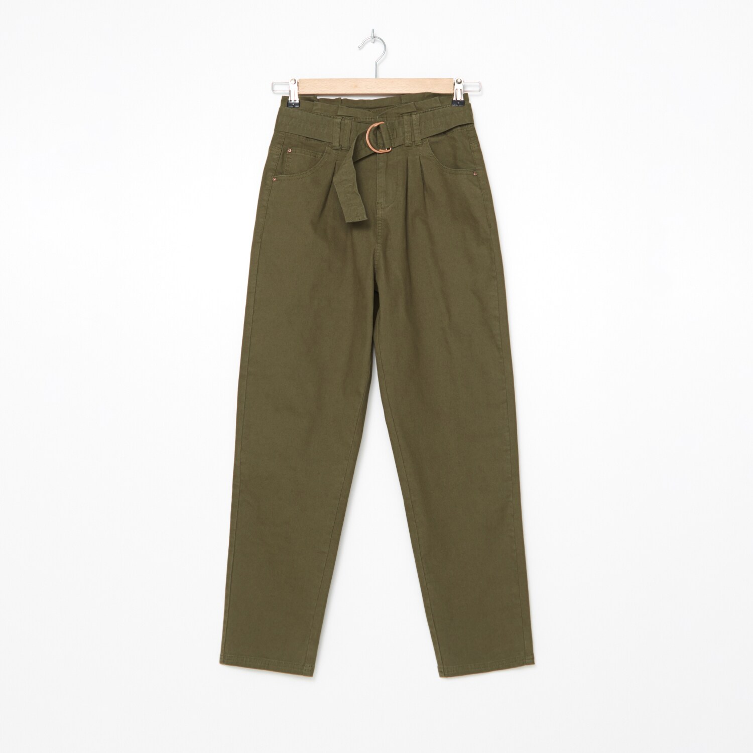 Nohavice s vysokým pásom a opaskom