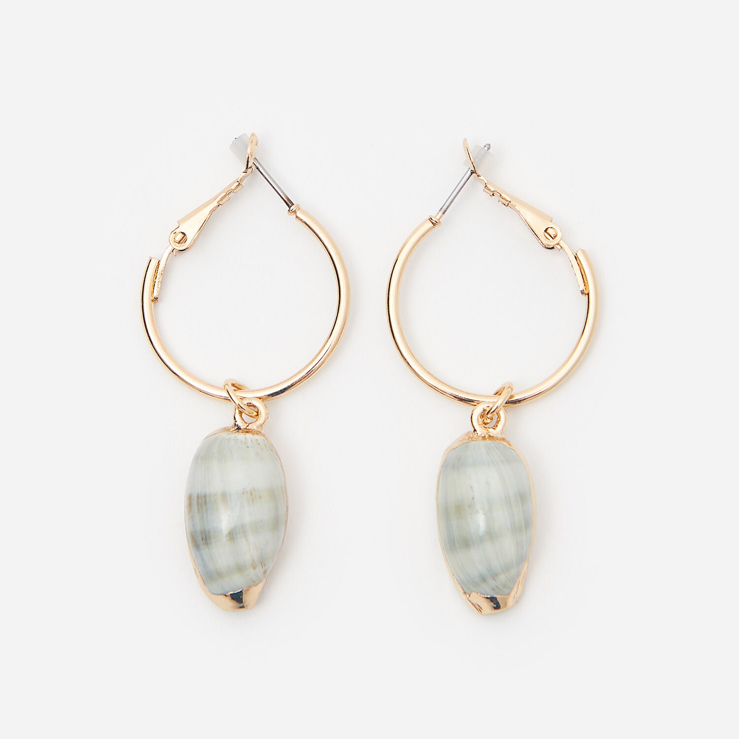 Kruhové náušnice s mušľovým príveskom