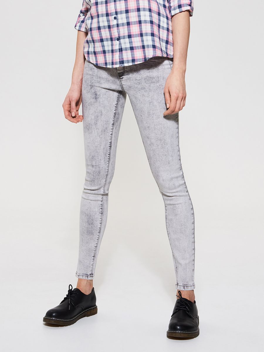 light grey jeggings