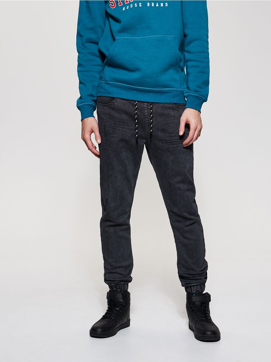grey jogger jeans