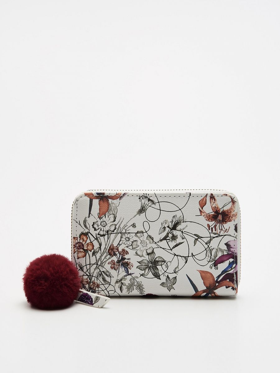 pom pom wallet