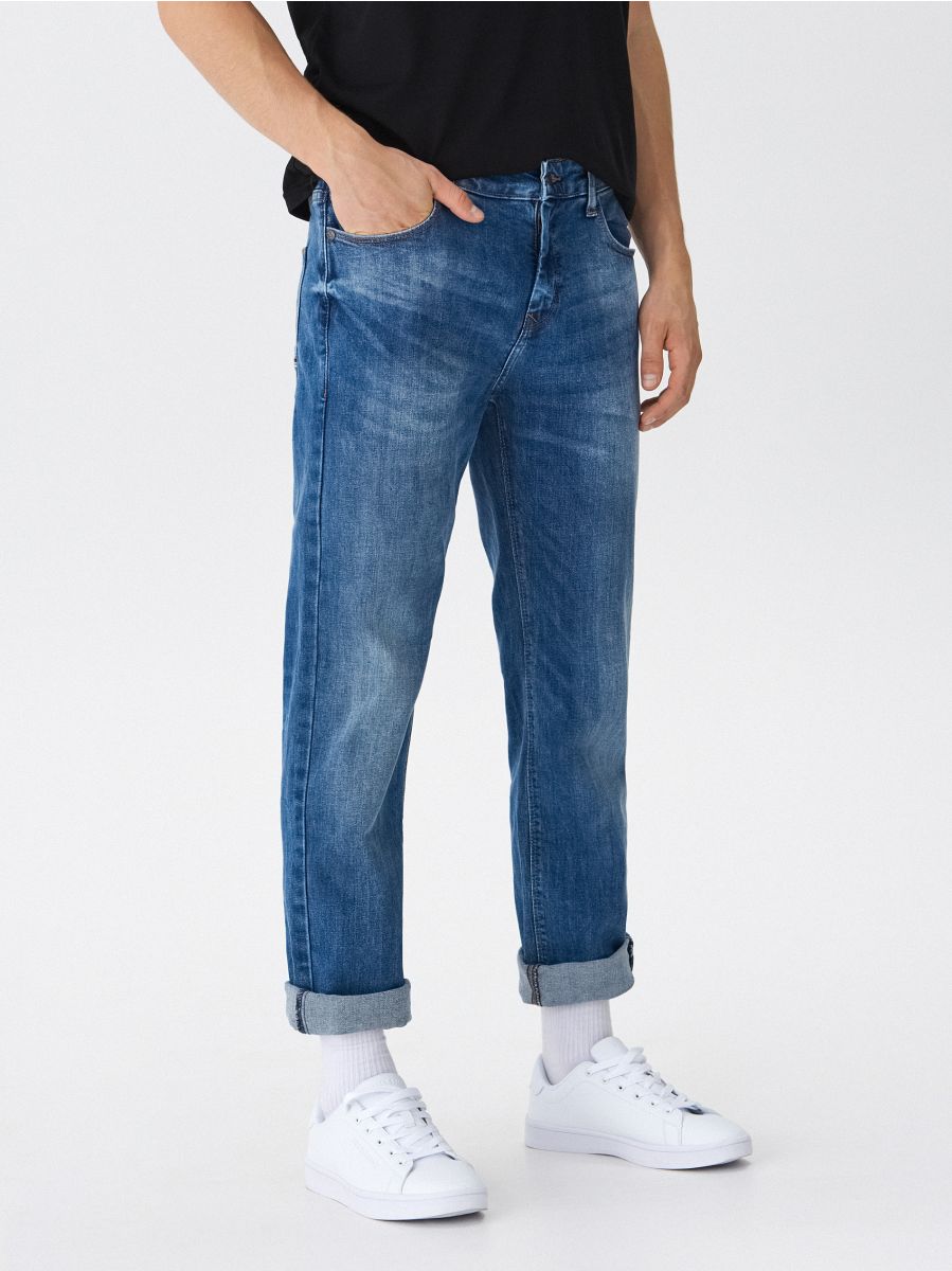 regular fit jeans