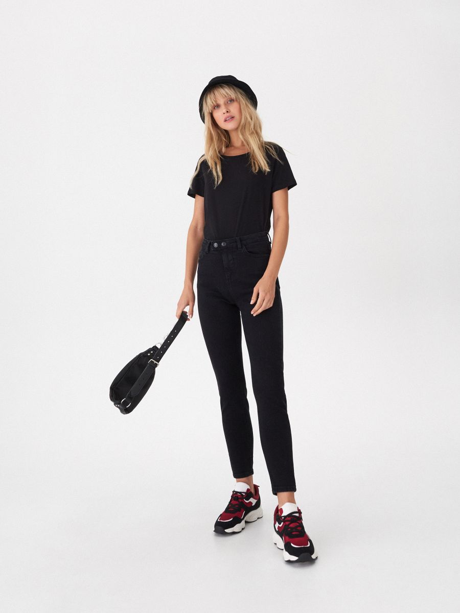 black relaxed skinny jeans