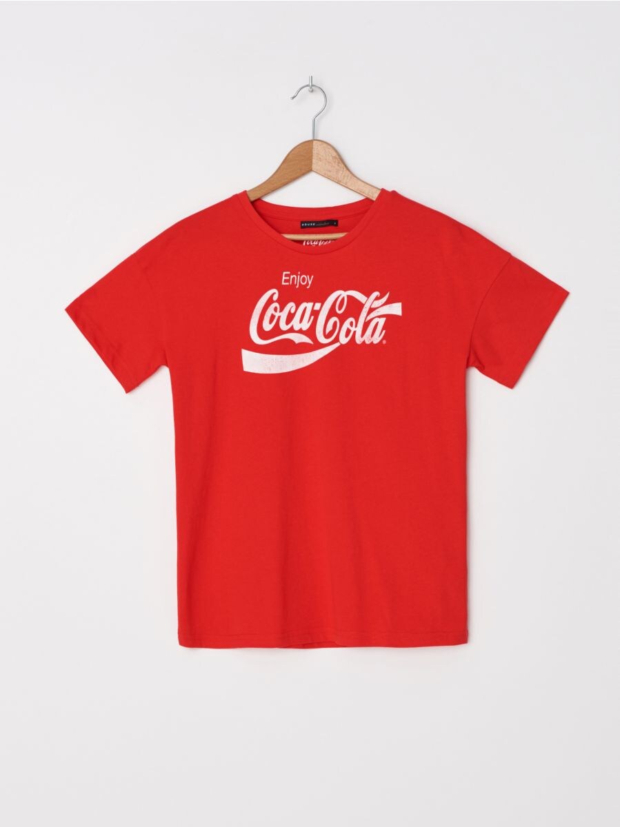 coca cola red shirt