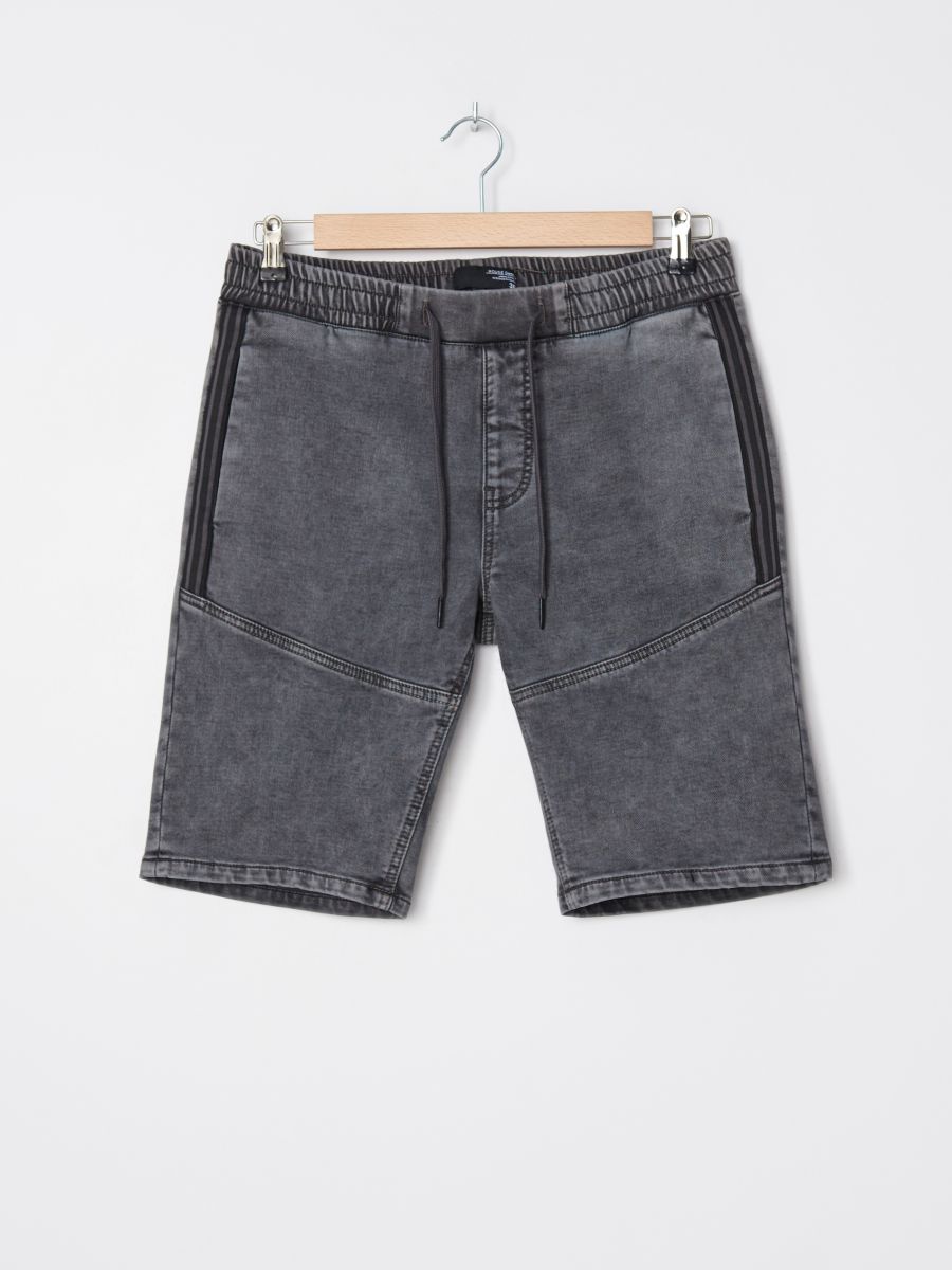 Denim shorts with side stripe, HOUSE 