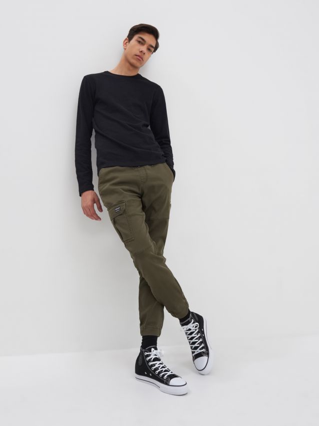 Joggeri cu buzunare cargo - brownish green - 1256E-78X - HOUSE