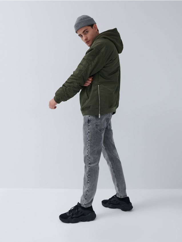 Bomber jakna s kapuco - brownish green - 2886I-78X - HOUSE