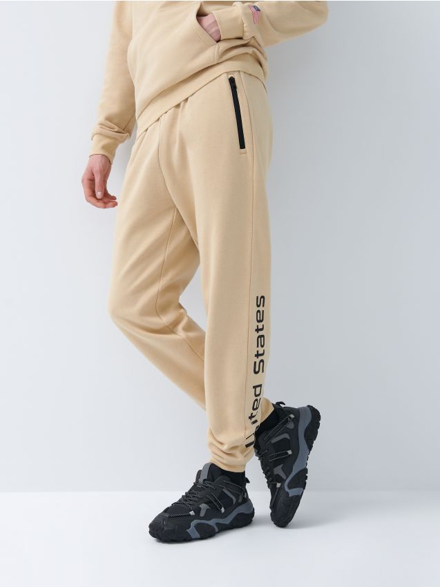 Pantaloni joggers groși NASA - bej - 2933I-08X - HOUSE