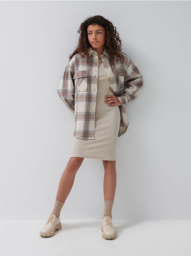 Kostkovaná oversize košile - nude - 3345I-02X - HOUSE
