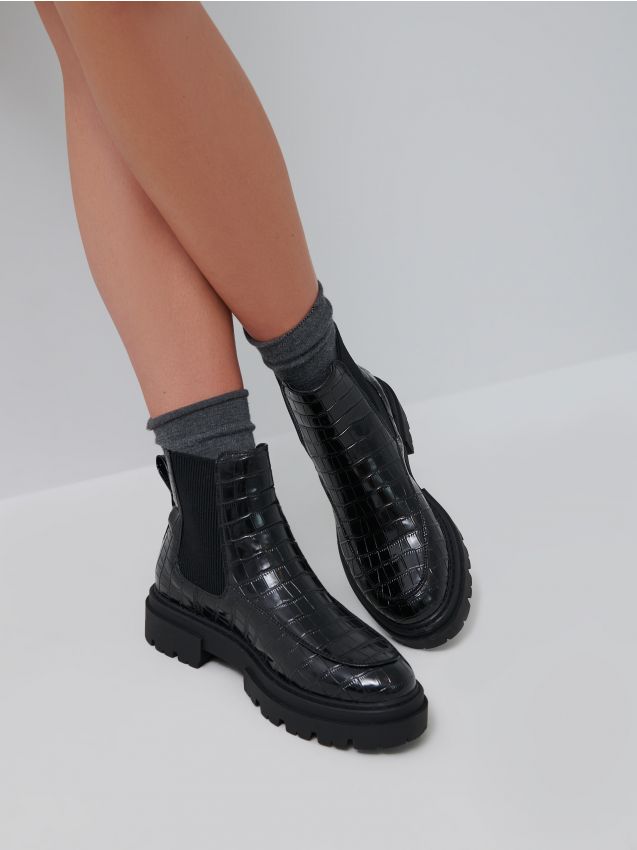 Botine cu textură, lăcuite - negru - 3666I-99X - HOUSE