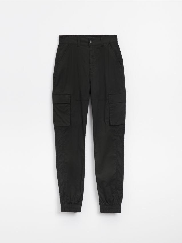 Jogger hlače s cargo džepovima - crno - HOUSE