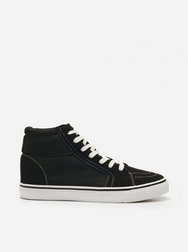 Scarpe da ginnastica alte con cuciture a contrasto - Nero - HOUSE