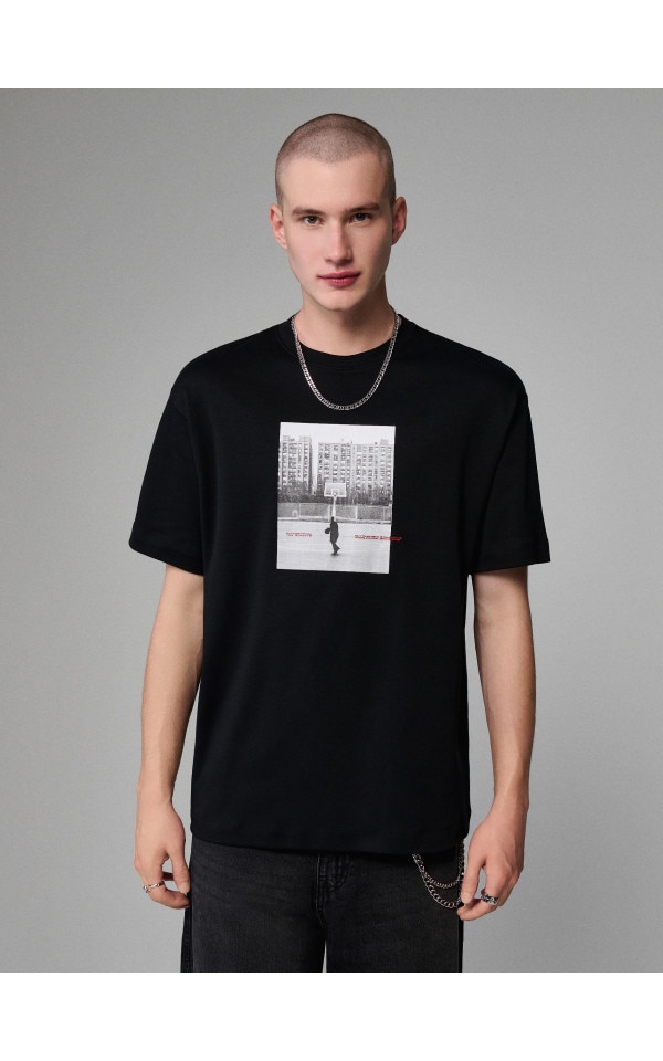 JIMBEAR PRINT T BLACK/jimwag Czarna koszulka z nadrukiem koszykarza - HOUSE - 002GV-99X