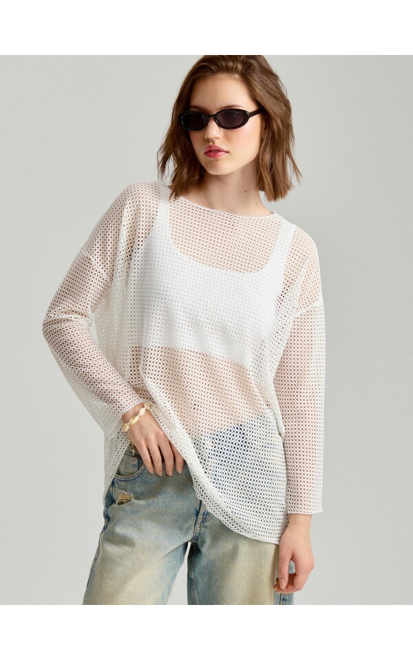 Ażurowa koszulka oversize z długim rękwem biała - HOUSE